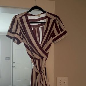 New York & Company Hi Lo/tie blouse